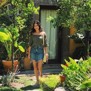 Meet your Posher, Aysha